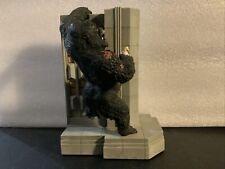 Weta Workshop King Kong Statue picture