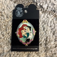 VTG Disney Princess Couple Pin Oval Frame The Little Mermaid Ariel & Eric picture