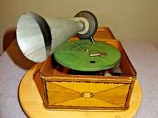 Bing Pigmyphone Antique Childs Gramaphone picture