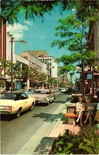 Dundas Street West of Market Lane, Looking East Postcard Unposted picture
