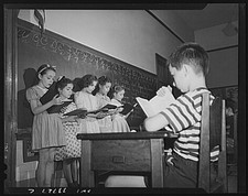 Photo:Schenectady NY 1940s Reading Group at Elmer Avenue Elementary School picture