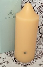 PartyLite WARM BANANA BREAD 3 x 7 Bell Top Pillar Candle S37161 Retired Fruit picture