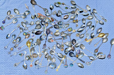 2 1/2+ POUNDS Vintage Souvenir Spoon Lot W/ Many International Locations picture