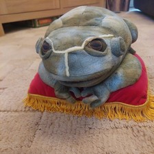 RARE Warner Bros Studio Tour Harry Potter Frog Choir Plush Puppet Pillow CROAKS picture