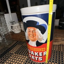 Vintage Quaker Old Fashioned Ceramic  Oats Large Canister w/ Lid picture