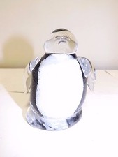 BLOWN ART GLASS PENGUIN FIGURINE PAPER WEIGHT picture