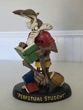 Warner Bros Studio Store Wile E Coyote 'Perpetual Student' Statue Looney Tunes picture