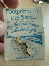 VTG Jesus Footprints in the Sand Christian Lapel Pin Made in USA picture