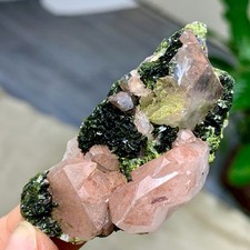 41G Natural beautiful epidote quartz with garden Crystal mineral symbiosis picture