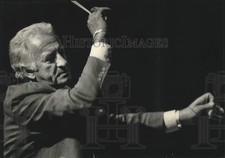 1988 Press Photo Baseball Announcer Bob Uecker Conducts Milwaukee Orchestra picture