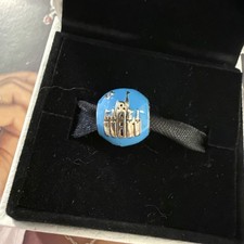 RARE NEW IN BOX Disney Parks Retired Pandora 2018 Castle Charm picture