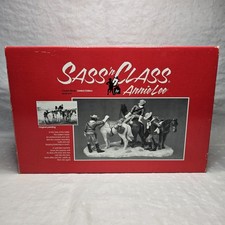 Annie Lee Sass 'n Class Courier Break Figurine #1332/3500 2001 w/ Box picture