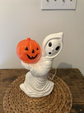 VINTAGE GENERAL FOAM HALLOWEEN BLOW MOLD GHOST HOLDING SMALL PUMPKIN 13” ~ READ picture