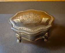 International Silver Co Silver plated Crested Hinged Lion Footed Jewelry Trinket picture
