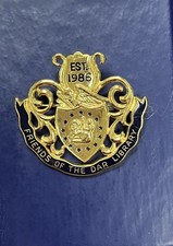 DAUGHTERS OF THE AMERICAN REVOLUTION Friends of the Library Sash Pin Gold Plate picture