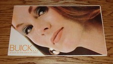 Original 1967 Buick Full Line Foldout Sales Brochure 67 Riviera Electra Wildcat picture