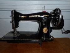 VINTAGE  SINGER SEWING MACHINE MODEL 15-90, HAND CRANK, #AF113234 picture
