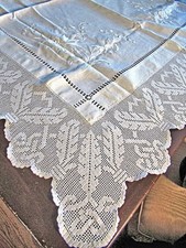 Vtg Tablecloth 42