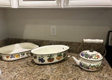 Vintage 4 pc set Tabletops Unlimited “Kensington Garden” RARE Cookware picture
