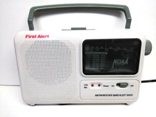 First Alert 7 NOAA Channels Emergency 24 HR Weather AM FM Radio WX-17 PORTABLE picture