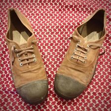1950s WWII pattern British army PT brown canvas shoes sneakers 1956 size 9 UK picture