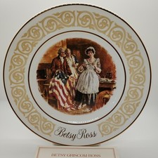 Vintage Avon 1973 Betsy Ross Collector Plate With Original Box and Sleeve picture