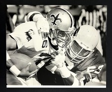 1986 New Orleans Saints VS St Louis Cardinals Nunn Tackles Mayes VTG Press Photo picture