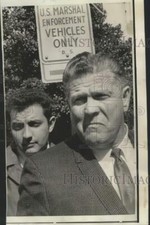 1970 Press Photo Teamster leader Edward Grady Partin leaves New Orleans court picture