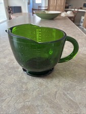 Vintage Deep Green Depression Glass Large Footed Measuring 4 Cup 1 Qt 32 Oz. picture