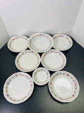 Vintage Bareuther & Co Bavaria BTH222 Fine China Floral Gold Trim 15-Piece Set picture