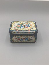 Vintage Daher Metal Hinged Decorative Tin Faux Needlepoint Floral Design England picture