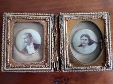 LOT/2 EDWARDIAN PHOTOGRAPHIC PORTRAIT BUTTONS DISPLAYED IN 9TH PLATE UNION CASE picture