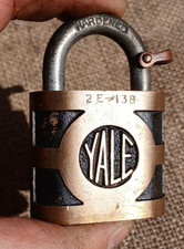 Nice Vintage Yale & Towne Super Pin Tumbler Brass Lock Old Padlock - No Key picture