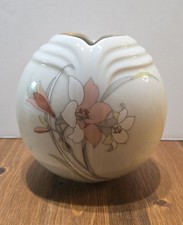 Vintage Yamaji Hand Painted Japanese Floral Porcelain Vase White With Gold Trim picture