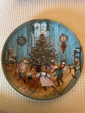 Anna Perenna “Christmas Joy” P Buckley Moss - Porcelain Plate - Germany #3941 picture