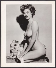 Vintage 1950's Girlie PINUP Photo ~ Busty Beauty ~ Risque B&W Original Nude picture