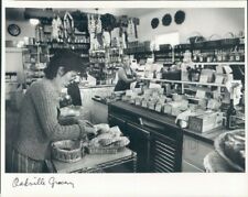 1981 Press Photo Interior Oakville Grocery Napa County California picture