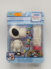RARE NEW 2004 Charlie Brown Peanuts FESTIVE SNOOPY Figurine Memory Lane C-10 picture