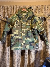 U.S. Military/Army Woodland Camo GoreTex Cold Weather Parka Size X-Large Regular picture