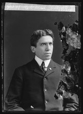 Photo:C.W. Main Portrait Man in Suit 1901-1903 picture