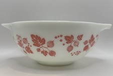 Vintage Pyrex 443 Pink Gooseberry Cinderella Mixing Bowl 2.5 Qt USA picture