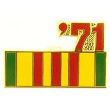 1971 VIETNAM SERVICE RIBBON LAPEL OR HAT PIN picture