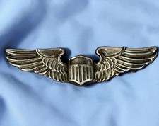Genuine WORLD WAR II United States Army Air Force STERLING SILVER Pilot’s Badge picture