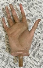 VINTAGE HAND CARVED WOODEN FRAGMENT FROM A NEAPOLITAN SANTOS ( RIGHT HAND ONLY) picture