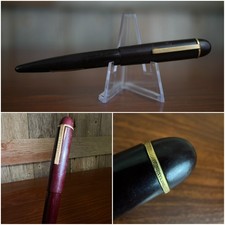 Vintage 1940s EVERSHARP Skyline Fountain Pen Burgundy Black picture