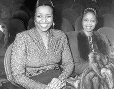Actress Ethel Waters laughing while watching the play Life Wi- 1940s Old Photo picture