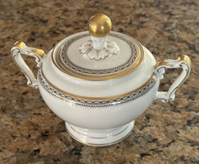 Claridge Vintage H&C Heinrich Selb Christine Sugar Bowl & Lid Bavaria (repaired) picture