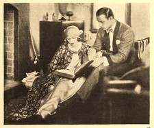RUDOLPH VALENTINO at Home - 1920s Image 5 x 7 inch Reprint picture