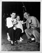 HOLLYWOOD JUDY GARLAND + MICKEY ROONEY BEHIND SCENES 1950s ORIG PHOTO MA77 picture