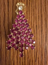 Vintage Magenta Pink Rhinestone Christmas Tree Pin picture